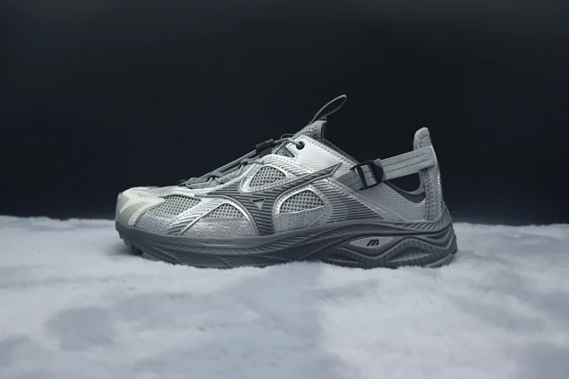Mizuno Sneakers Athletic product detail image 11