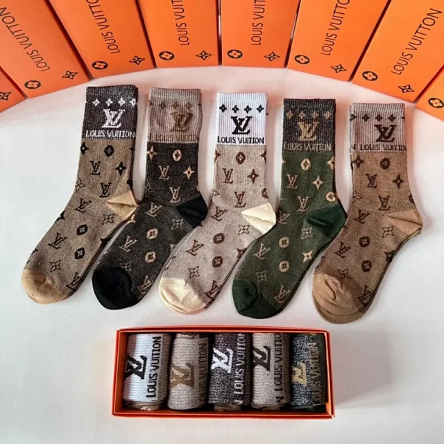 Louis Vuitton Socks Logo Knit Crew product detail image 10