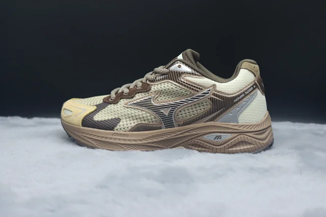 Mizuno Sneakers Athletic product detail image 10