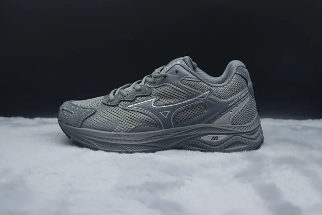 Mizuno Sneakers Athletic product detail image 7