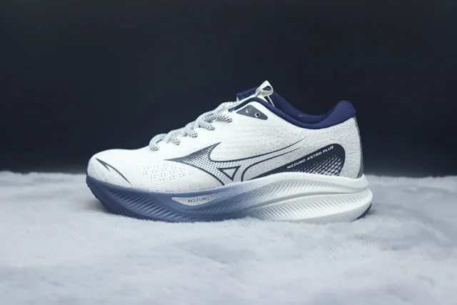 Mizuno Sneakers Athletic product detail image 3