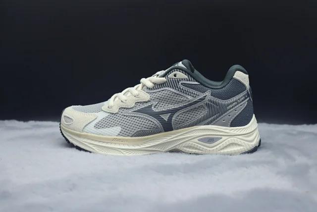 Mizuno Sneakers Athletic product detail image 6