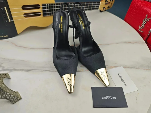 Saint Laurent Boots Pointed-toe with YSL logo heels product detail image 9