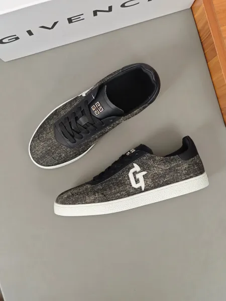 Givenchy G-Print Knit Sneakers Black Multicolor - 1