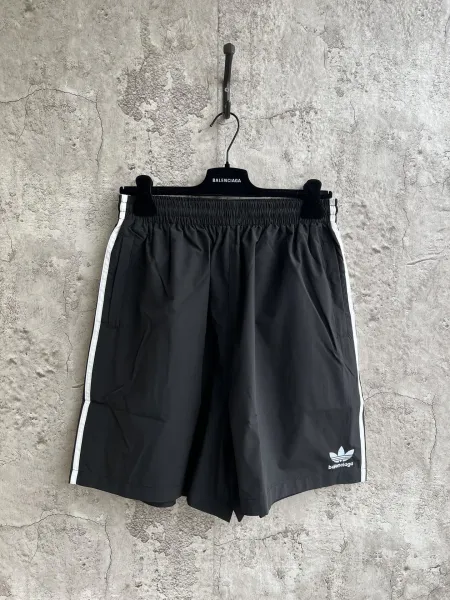 Burberry Check Patch Shorts Gray - 9