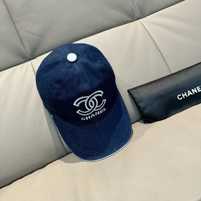 Chanel Hats Straw Sun and Embellished Visors product detail image 10