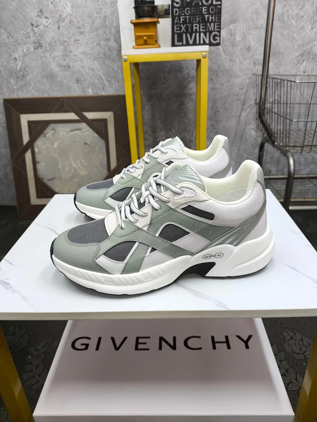 Givenchy Sneakers Low-Top Lace-Up product detail image 13