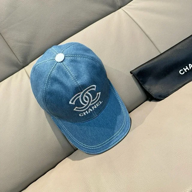 Chanel Hats Straw Sun and Embellished Visors product detail image 11