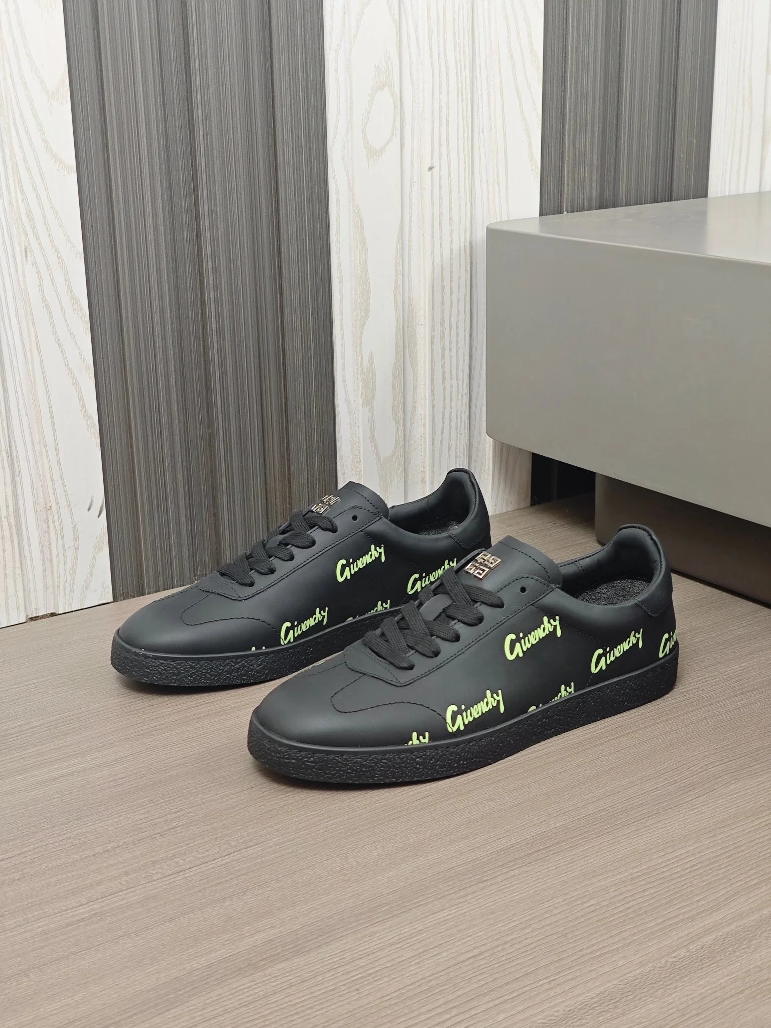 Givenchy Urban Street Sneakers Black White Grid Logo Sneakers Chunky Sneakers - 5