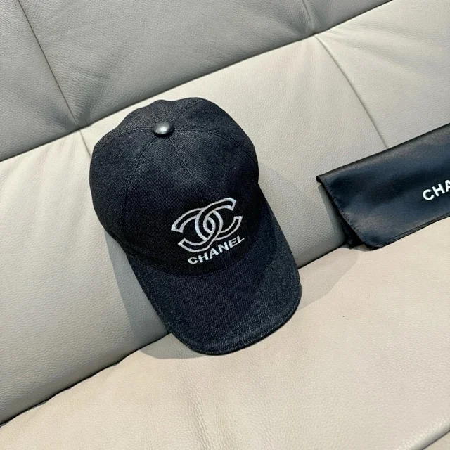 Chanel Hats Straw Sun and Embellished Visors product detail image 12