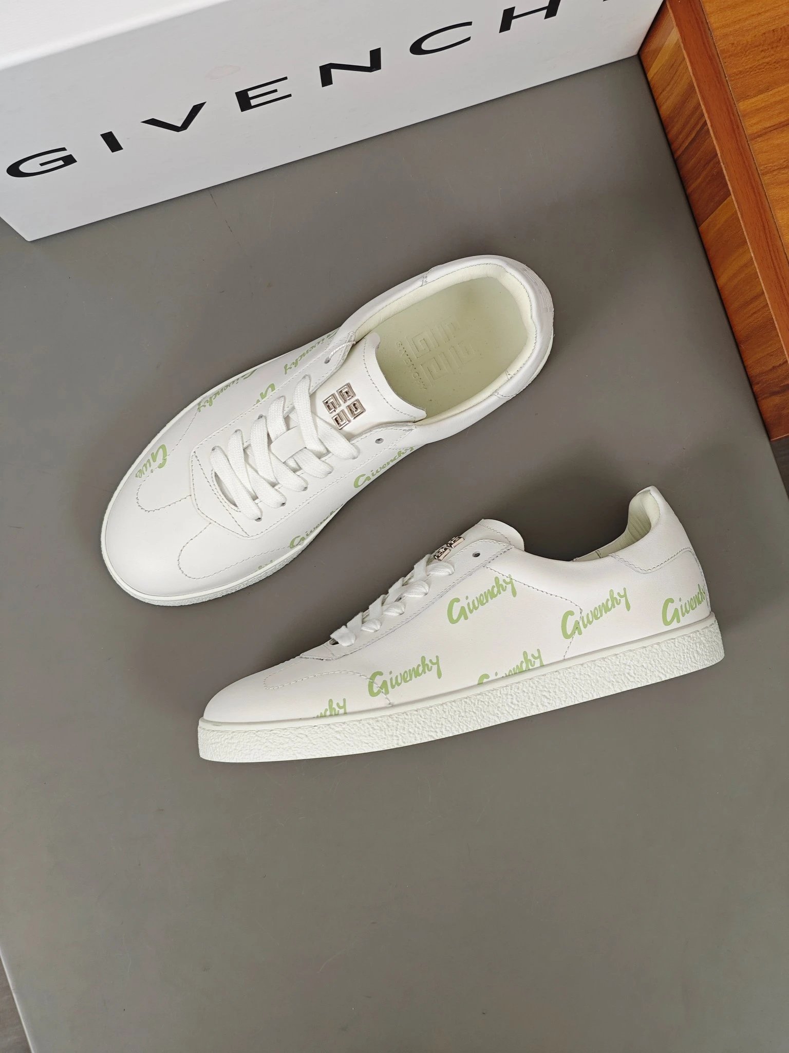 Givenchy Urban Street Sneakers Black White Grid Logo Sneakers Chunky Sneakers - 6