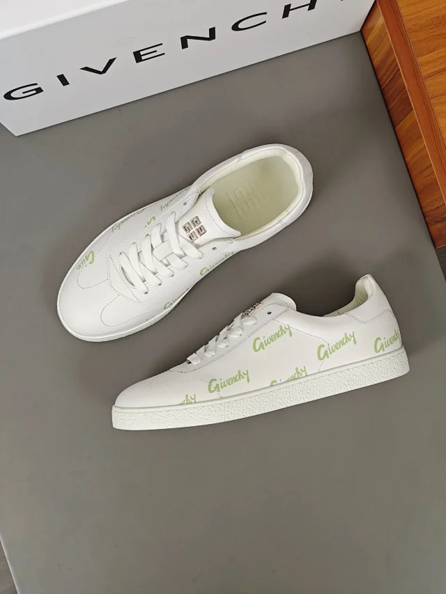 Givenchy Sneakers Low-Top Lace-Up product detail image 4