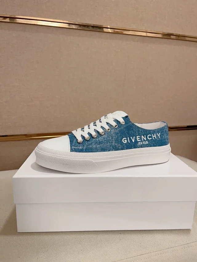 Givenchy Sneakers Low-Top Lace-Up product detail image 10