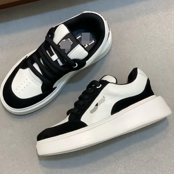 Design Chunky Platform Sneakers Black and White - 1