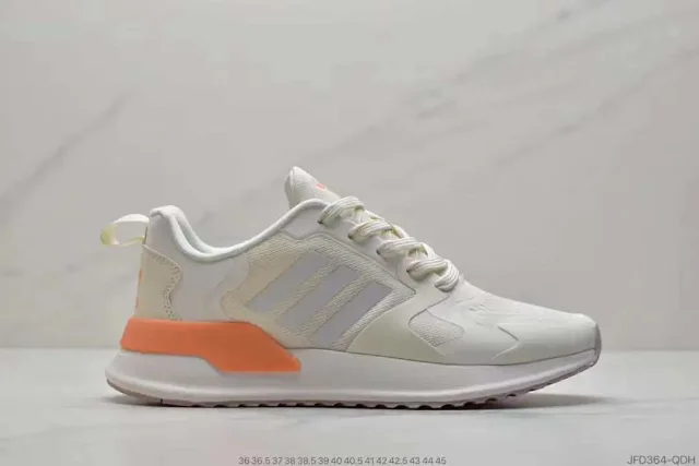 Adidas Sneakers Low-Top Three-Stripe product detail image 5