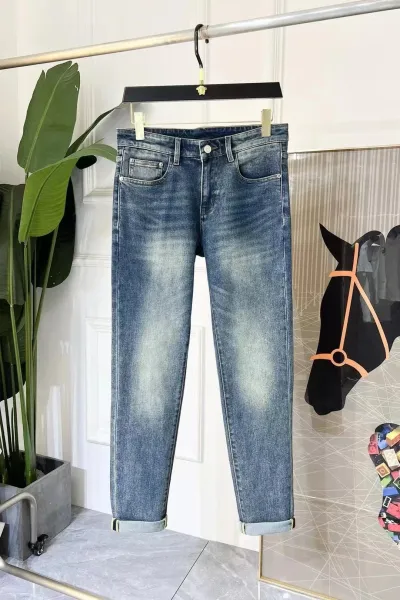 Gucci Distressed Slim-Fit Jeans Dark Wash - 14