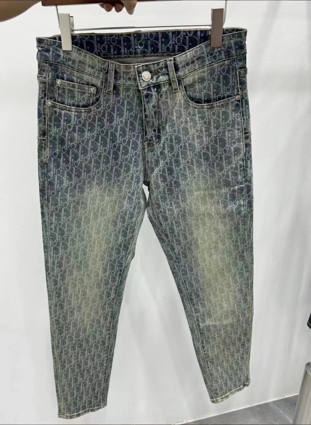 Gucci Distressed Slim-Fit Jeans Dark Wash - 13