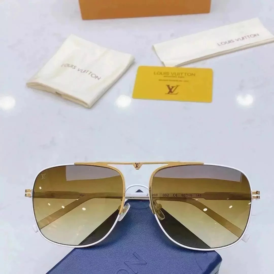 Prada Aviator Sunglasses Black Gradient Lens - 11