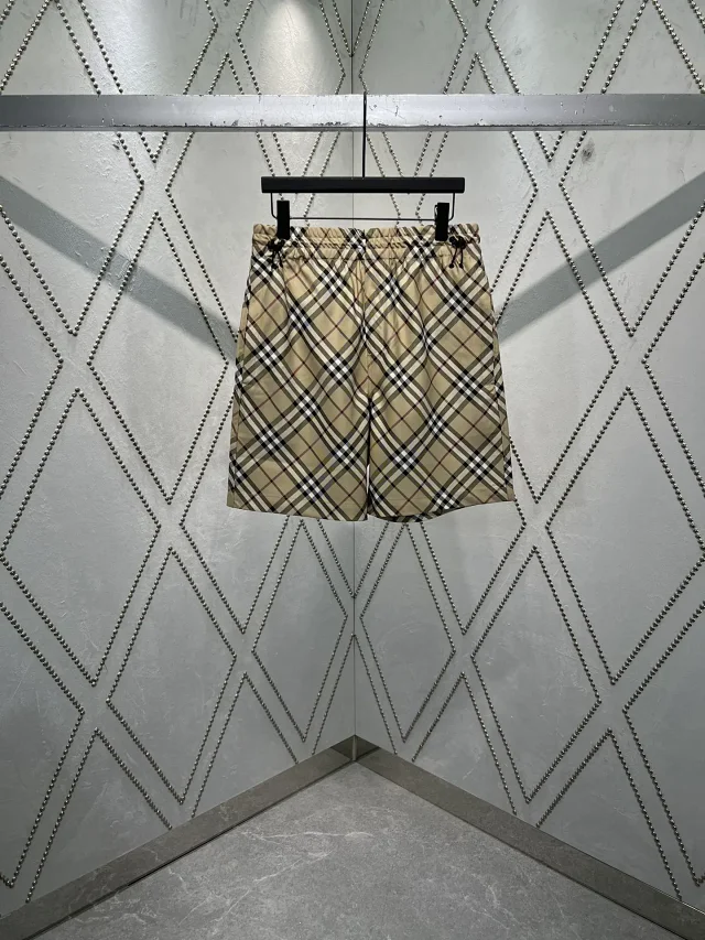 Burberry Shorts Elastic-Waist Check product detail image 3