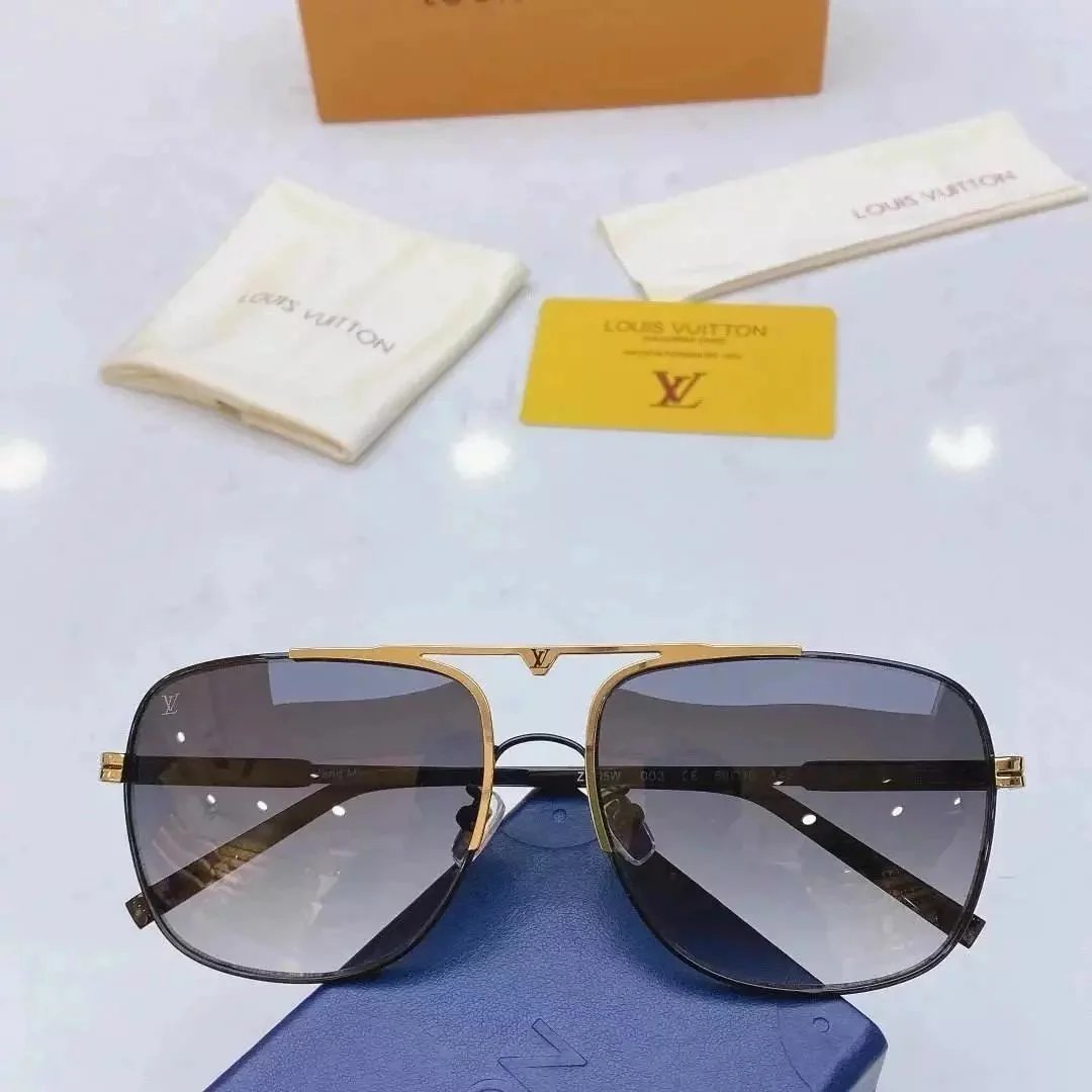 Prada Aviator Sunglasses Black Gradient Lens - 7
