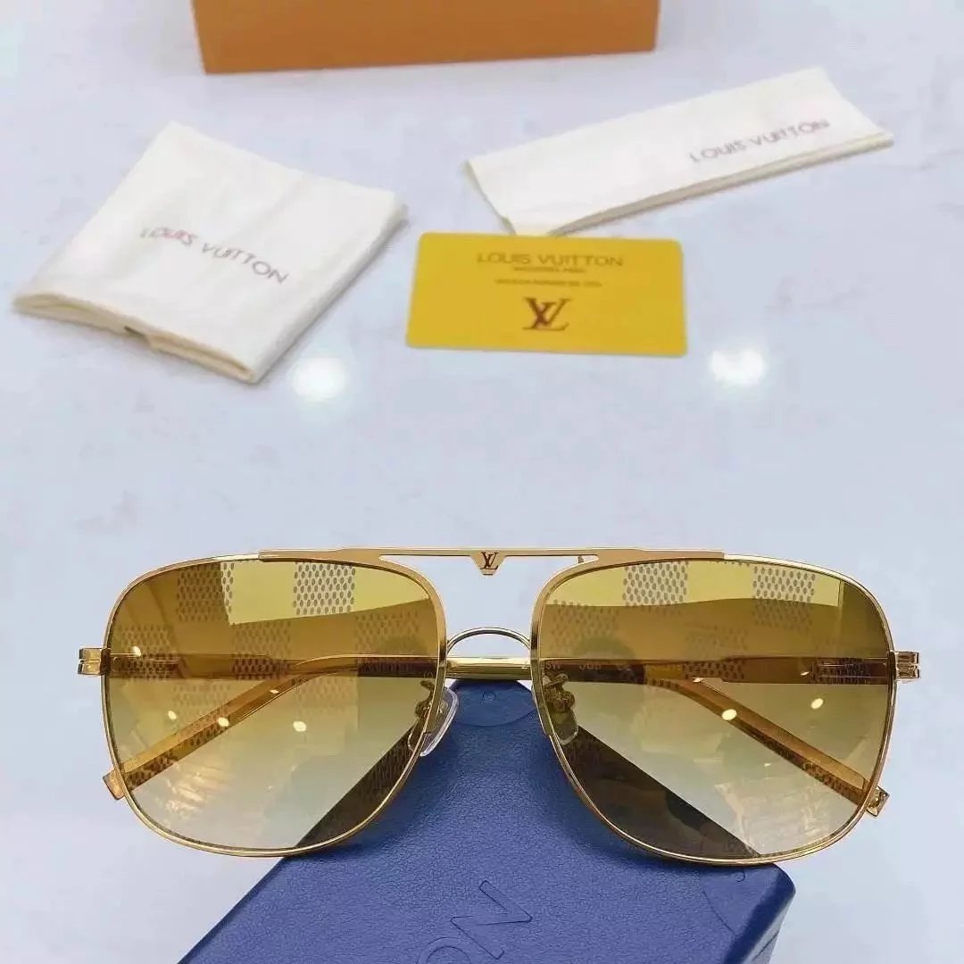 Prada Aviator Sunglasses Black Gradient Lens - 13