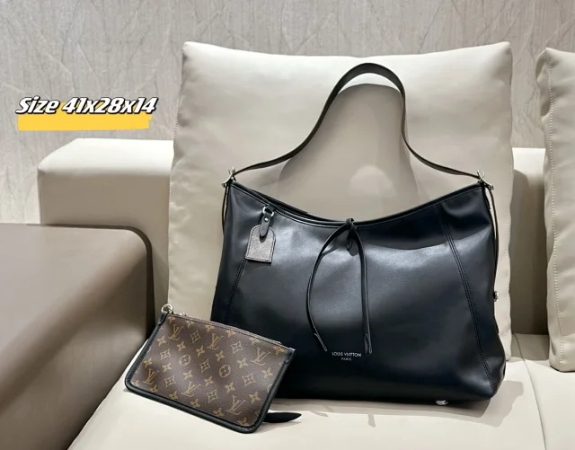 Louis Vuitton Shoulder Bags Monogram bag with matching pouch product detail image 7