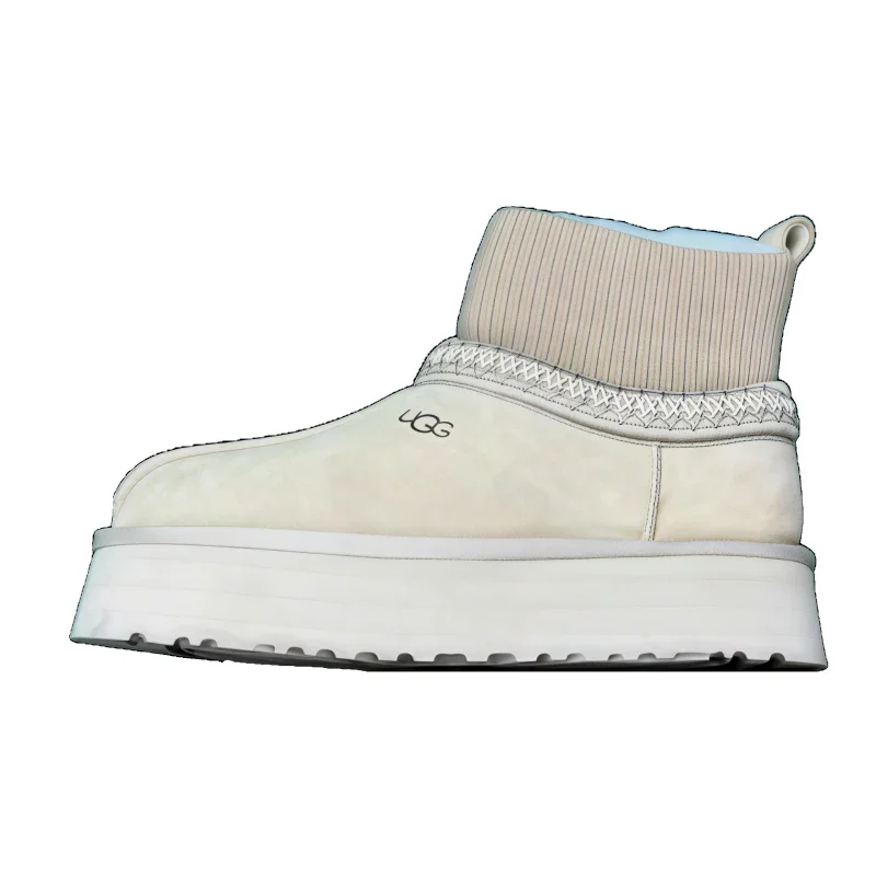 UGG 727