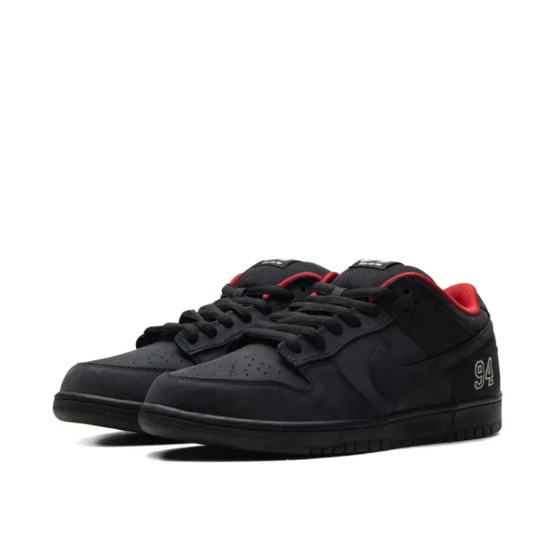 Nike x Supreme Dunk SB Low