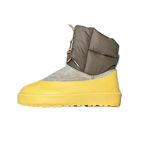 UGG Classic Maxi Toggle