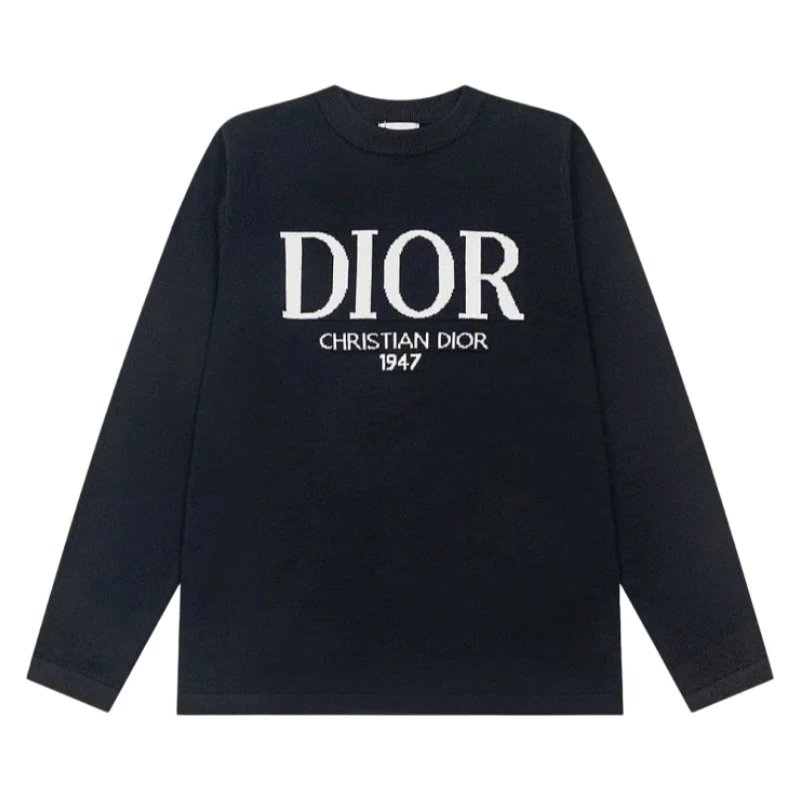 Christian Dior
Sweater