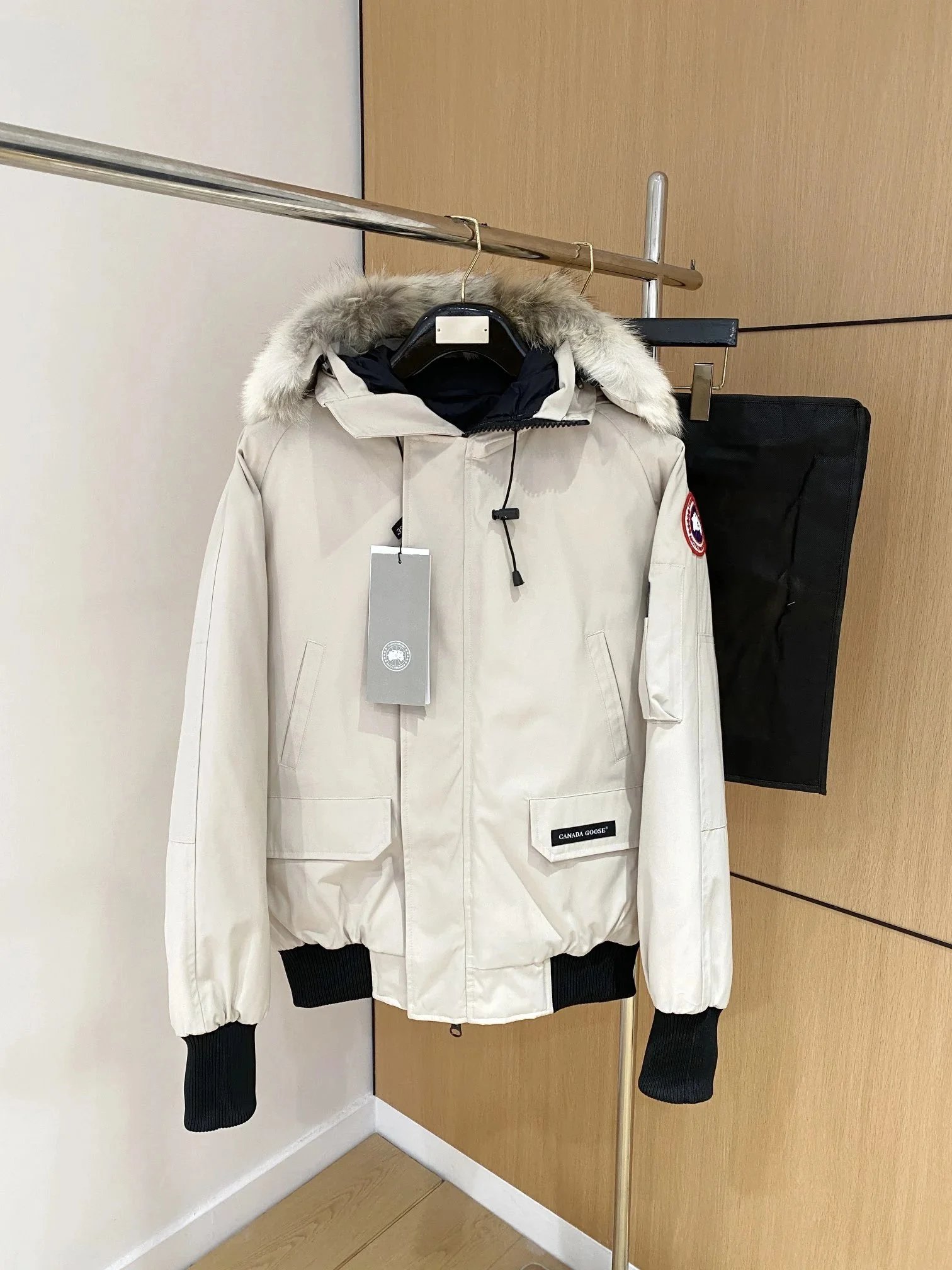 Short 03