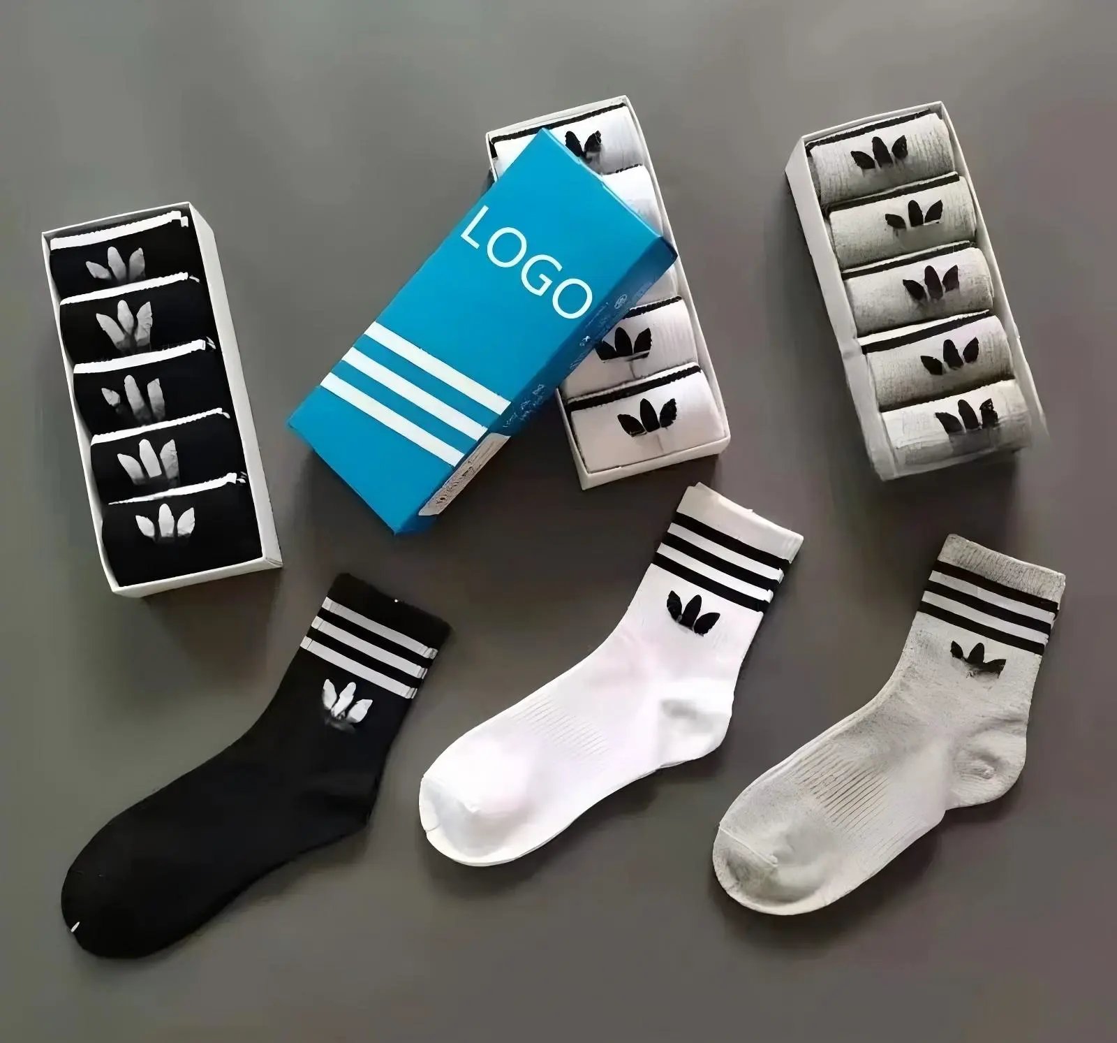 5 pairs of boxed clover socks 