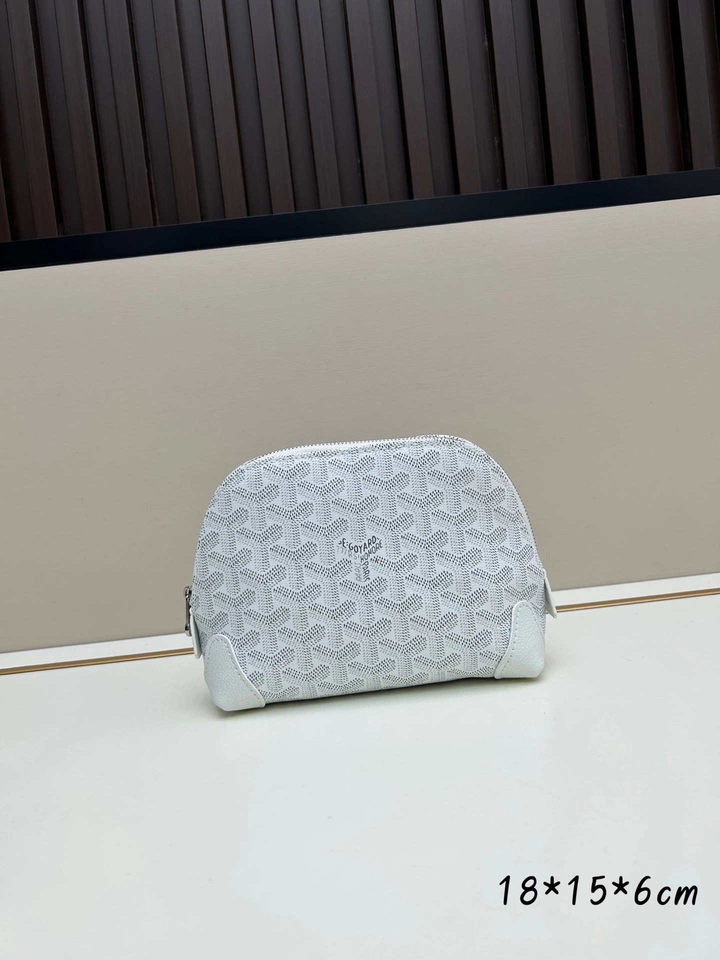 18x15x6**