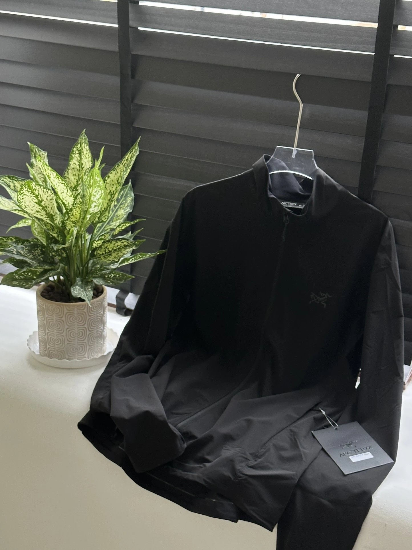 Black SKU image