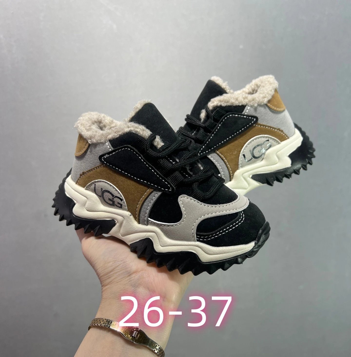 UGG Chunky Platform Winter Sne