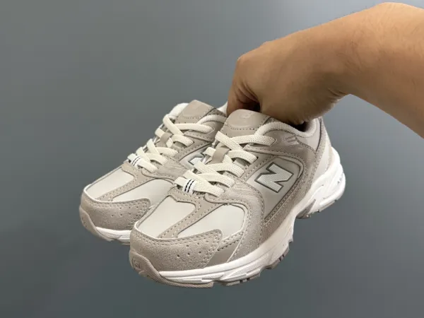 New Balance 990v6 Beige Gray Sneakers - 1