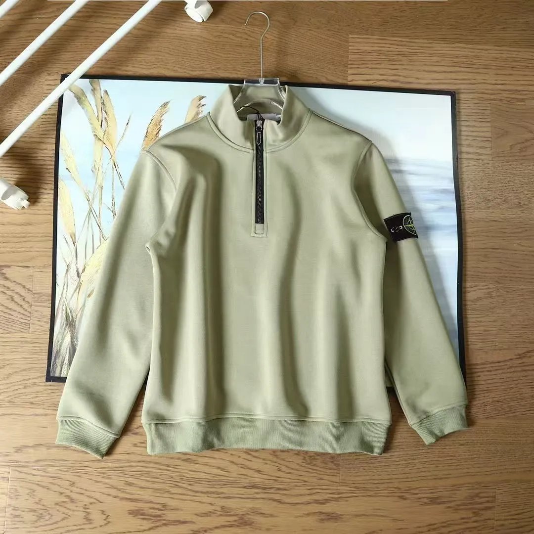 Stone Island Tank Shield Ghost Piece Cargo Shorts Beige - 17