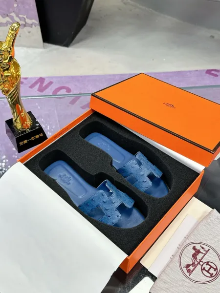 Hermès Oran Sandals Blue Ostrich Leather Slippers - 1