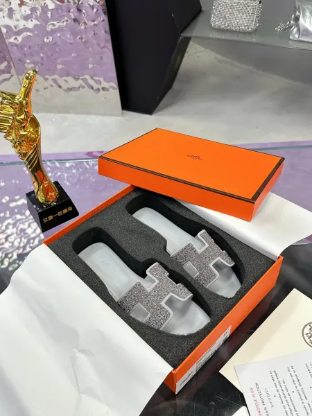 Hermès Oran Slide Sandals Silver Glitter White Slippers - 1