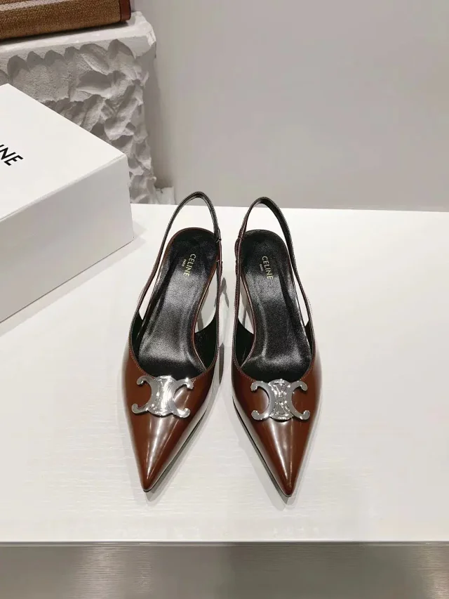 Celine High Heels Pointed-Toe Pumps with Metal Triomphe Logo product detail image 10