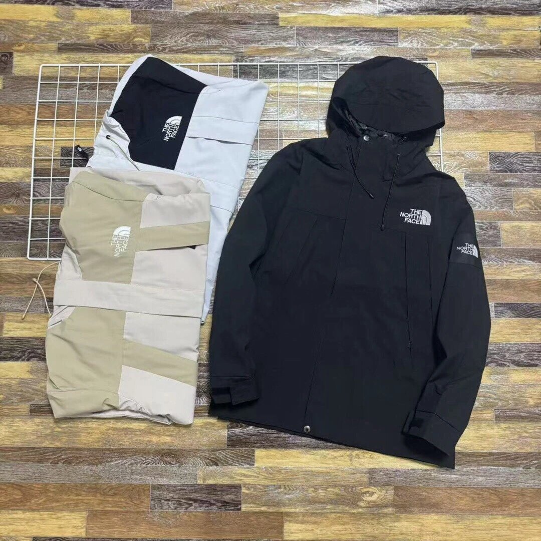 The North Face Venture 2 Jacket Black Outerwear - 9