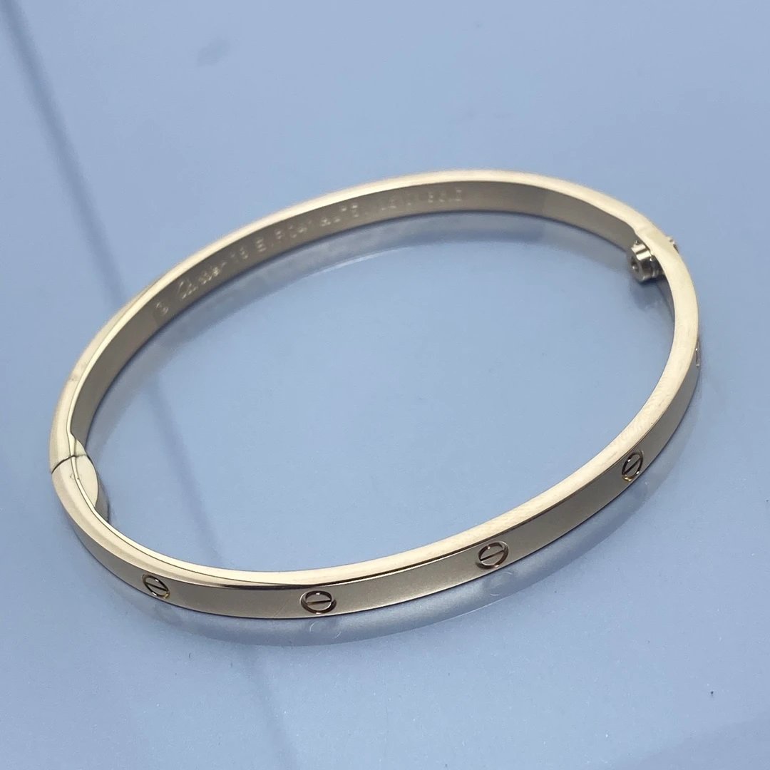 Cartier Love Bracelet Yellow Gold Small - 5