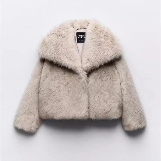 Zara Short Coat: seller detail photo 2