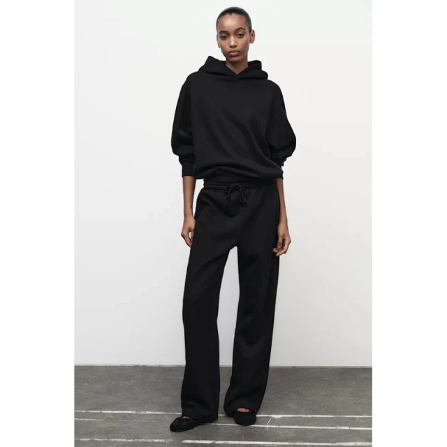 Zara Sports Suit: seller detail photo 3