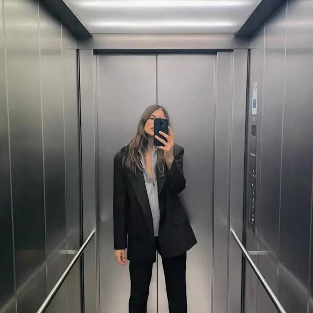 Zara Suit: seller detail photo 2