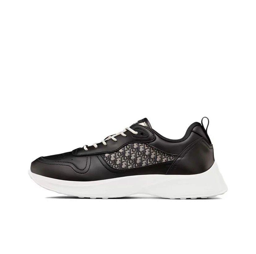 B25 Casual Sneakers
