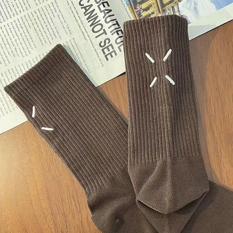 Dark Brown - 4 Pairs
