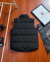 Canada Goose Vest 4+ colorways [Premium Quality] — seller photo 8