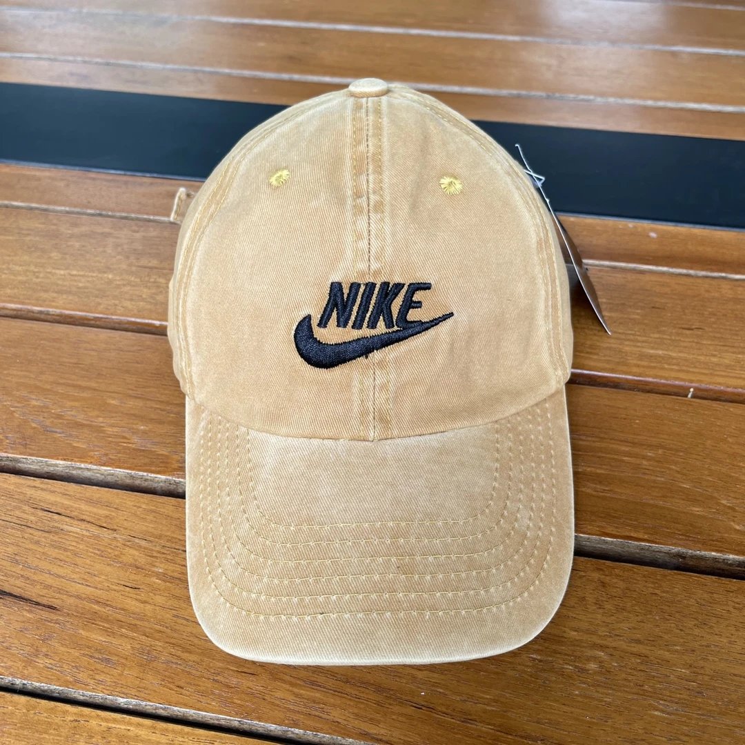 Nike Fila...Hat