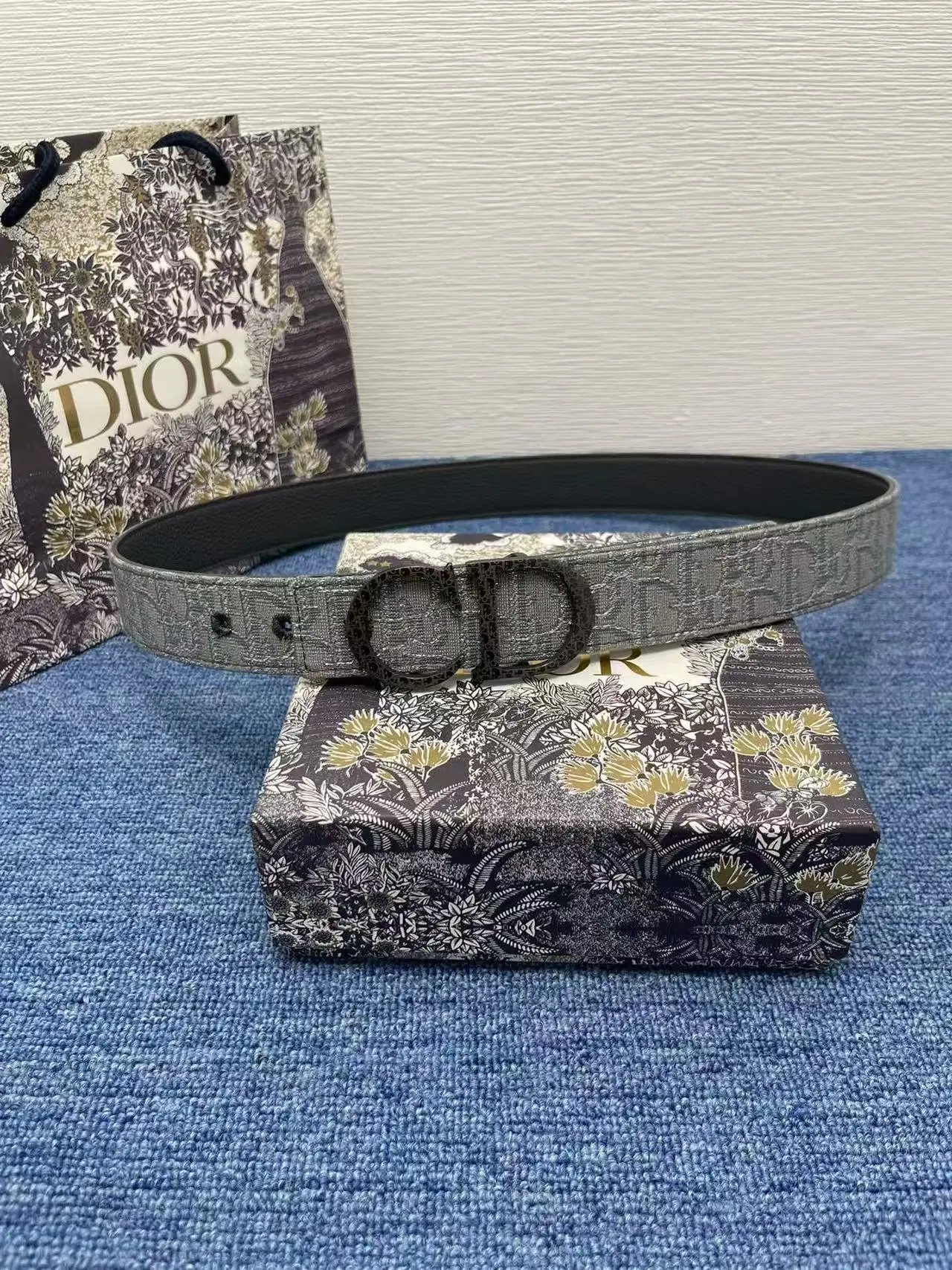  Louis Vuitton Gucci....Belt